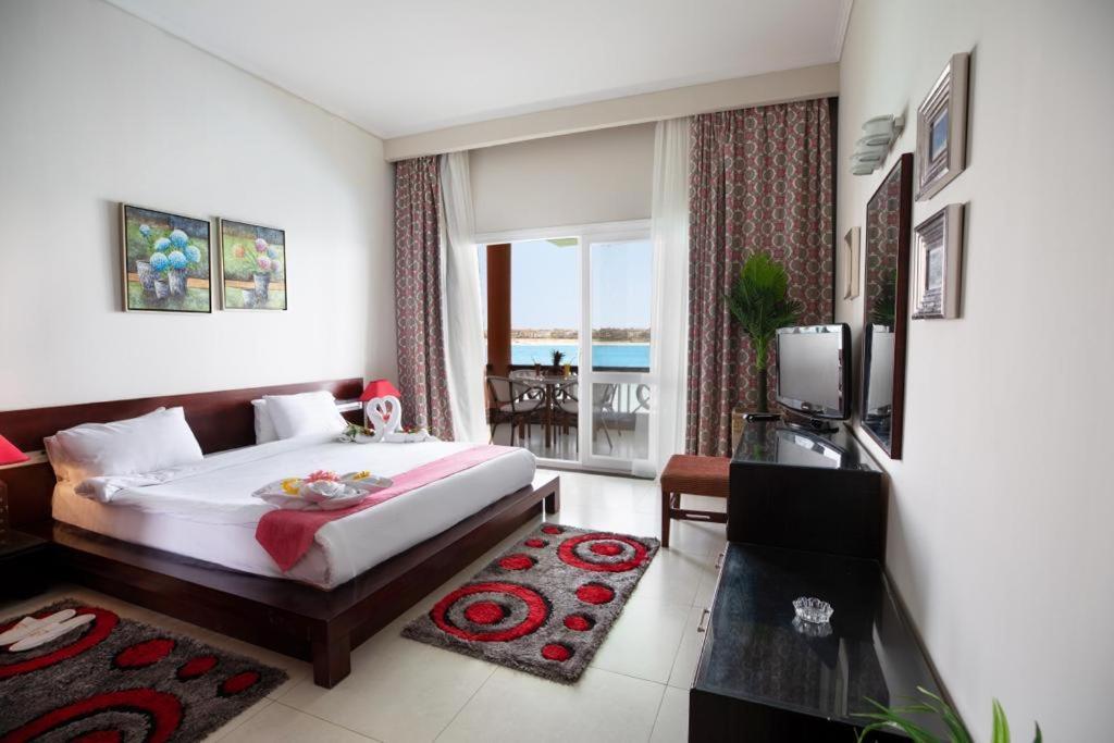 Golden Ocean Marina Hotel El Alamein Extérieur photo